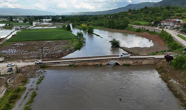 Tokat'ta taşkın nedeniyle, tarım arazileri su altında kaldı