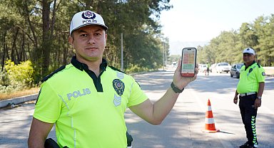 Trafik ekipleri 'Hayat 112 Acil' uygulamasını öğretti