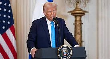 Trump: İran'ın limanlarına yönelik deniz ablukası devam edecek