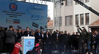 TÜRK-İŞ Başkanı Atalay: 28 bin lirayla 1 ay bırakın, 1 hafta geçinemezsiniz