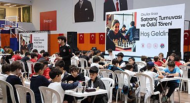 Ümraniye'de Okullar Arası Satranç Turnuvası yapıldı