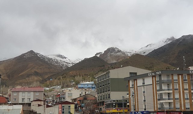 Van'a mayıs ayında kar yağdı