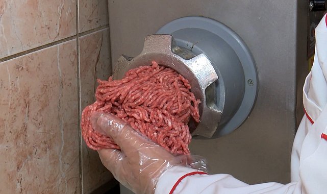 Yetkisiz, hijyensiz kıyma çekene 79 bin 161 lira ceza