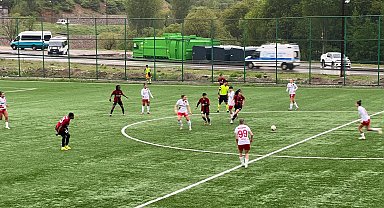 Yüksekova Spor Kadın Futbol Takımı evinde kazandı: 3-1