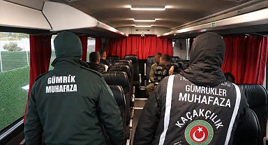Yunanistan'da yanlış otobüse binen 4 kaçak göçmen, Edirne'de yakalandı