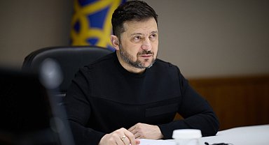 Zelenskiy, 6 Mayıs'tan itibaren geçici ateşkes ilan ettiklerini duyurdu
