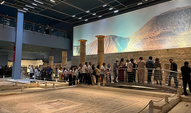 Zeugma Mozaik Müzesi'ne bayram tatilinde ziyaretçi akını