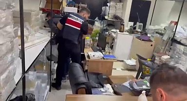 Zeytinburnu'nda sahte altın operasyonu: 2 gözaltı