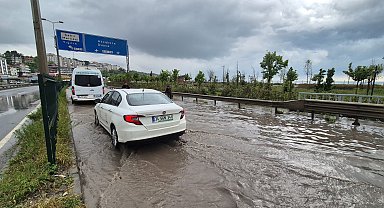 Zonguldak-İstanbul kara yolu su ile doldu, araç kuyrukları oluştu