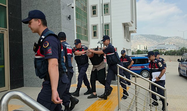 'Kız kaçırma' husumetinde baba ve oğlunu öldüren şüpheli adliyede