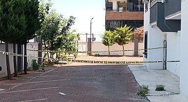 4 yaşındaki oğlunu kucağına alıp 8'inci kattan atlayan anne öldü, çocuğu yaşam mücadelesi veriyor