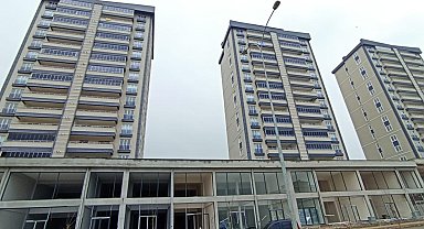 42 kişinin öldüğü Bad-ı Saba Konutları'na ilişkin 2 kamu görevlisi hakkında dava açıldı
