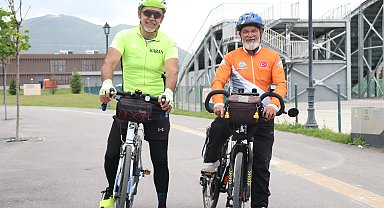 60'ında sağlık için pedal çeviriyorlar