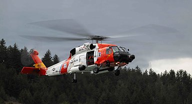 ABD'de Sahil Güvenlik helikopteri, Alaska'da eğitim uçuşu sırasında düştü