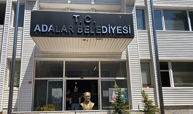 Adalar Belediyesi'ne 'rüşvet' soruşturması; Başkan Akpolat dahil 35 şüpheli tutuklandı