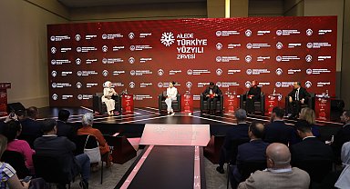 Aile ve Sosyal Hizmetler Bakanı Göktaş, 'Ailede Türkiye Yüzyılı Zirvesi'nde konuştu