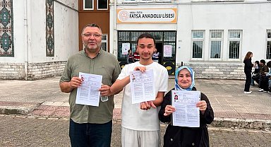 Ailece aynı okulda YKS heyecanı yaşadılar
