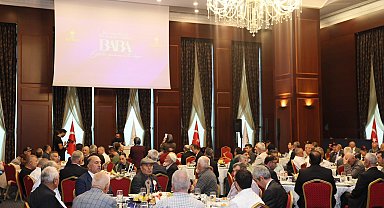 AK Parti Kadın Kolları, şehit babaları ve gazileri ağırladı