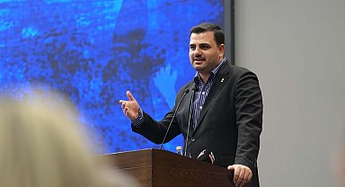 AK Parti'li İnan: Tugay'ın istifası, İzmir için CHP belediyeciliğinin çöküş itirafıdır