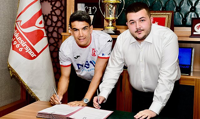 Akın Akman, Balıkesirspor'a imza attı
