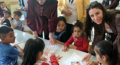 Anaokulu öğrencilerinin çizdikleri kukla resimlerini gerçeğe dönüştürdüler