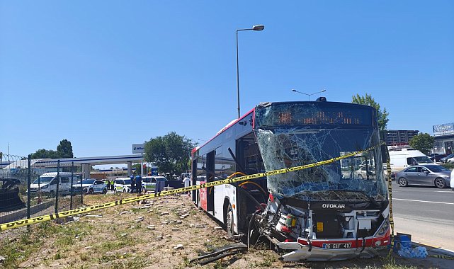 Ankara'da belediye otobüsü ve hafif ticari araç çarpıştı: 1 ölü, 9 yaralı