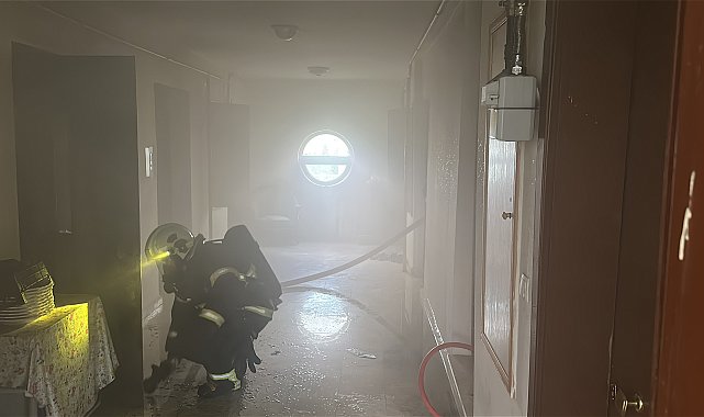 Asansör dairesinde çıkan yangın söndürüldü