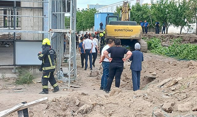 Bahçe duvarının altında kalan kepçe operatörü hayatını kaybetti