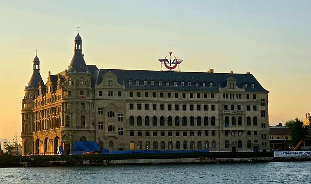 Bakan Ersoy: Haydarpaşa, yıllar sonra tarihi silüetteki yerini almaya başladı