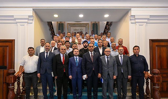 Bakan Gürlek, Erdemli Belediye Başkanı Kara ve muhtarları kabul etti