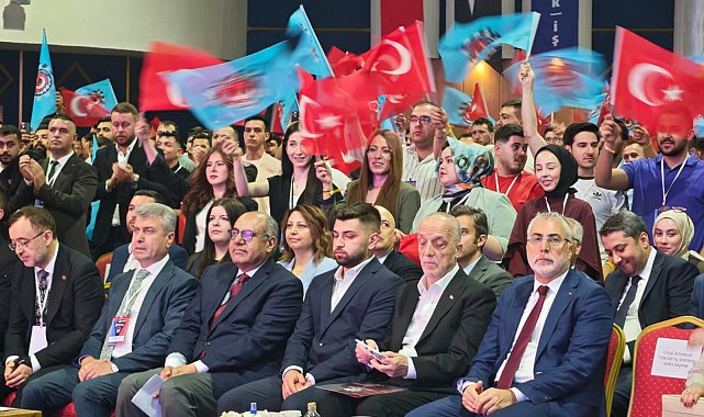 Bakan Işıkhan: İrademizin yönetimini sanal dünyaya teslim etmekten kaçınmalıyız