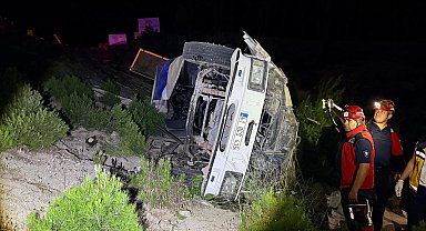 Balıkesir'de takla atan otomobilin sürücüsü öldü
