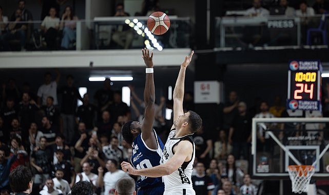 Beşiktaş GAİN - Bahçeşehir Koleji: 82-79