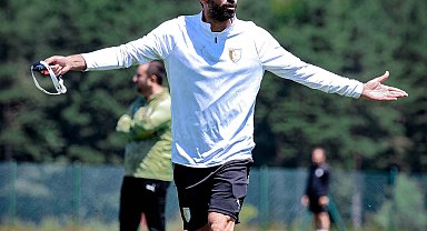 Bodrum FK'da Burhan Eşer'le devam