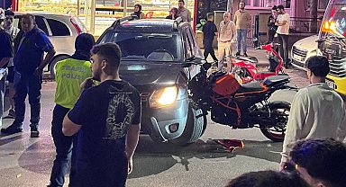Bursa'da otomobille çarpışan motosikletin sürücüsü yaralandı
