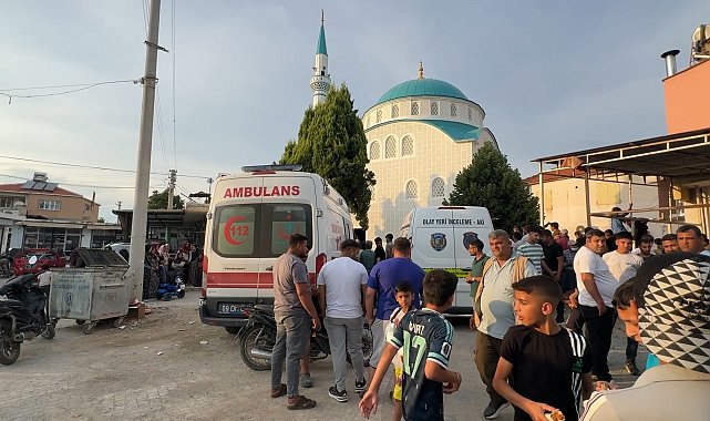 Cami inşaatında 2 işçi iskeleden düştü: 1 ölü, 1 yaralı