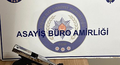 Çarşıda havaya ateş açan 2 şüpheli gözaltına alındı