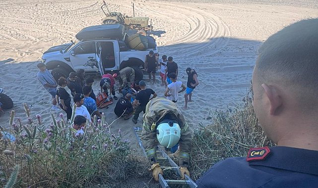 Çatalca'da paraşüt kayalıklara çarptı: 2 yaralı-1