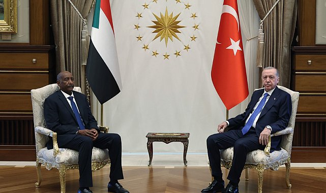 Cumhurbaşkanı Erdoğan, Sudan Egemenlik Konseyi Başkanı Burhan ile görüştü