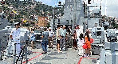 Denizkurdu-22026 Tatbikatı'na katılan 'TCG Tarsus' ve 'TCG İmbat' ziyarete açıldı