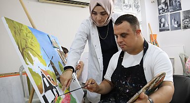 Down sendromlu İbrahim'in karate ve resim sevgisi