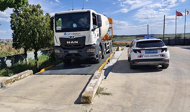 Edirne'de taşıma sınırını aşan kamyon işletenine 60 bin lira ceza