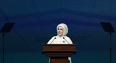 Emine Erdoğan: İklim değişikliği ile mücadelenin birçok yolu olsa da sıfır atık, tüm bu yolları birleştiren bir köprüdür