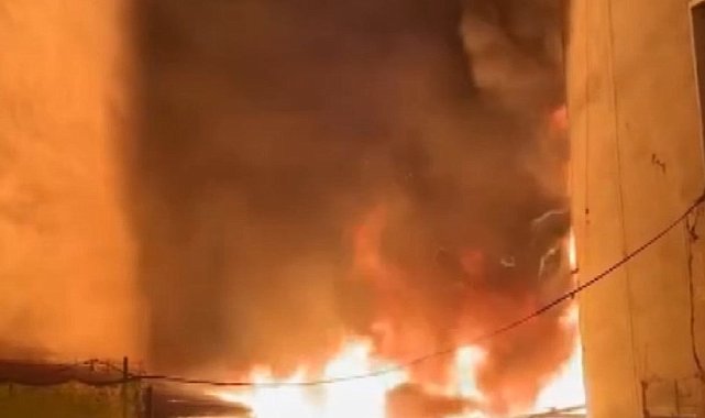 Esenler'de depoda çıkan yangın, bitişikteki 3 binaya sıçradı