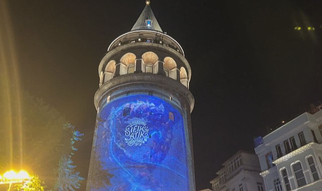 Galata Kulesi'nde Sıfır Atık Haftası nedeniyle ışık gösterisi gerçekleştirildi