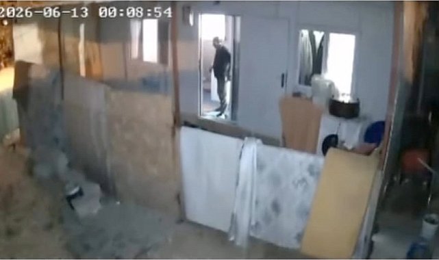 Gaziantep'te 4.6 büyüklüğündeki deprem anı kamerada