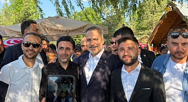 Hakan Fidan ve Ömer Çelik Bolu'da göl kenarında vatandaşlarla buluştu