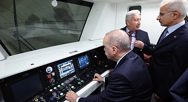 Halkalı-Arnavutköy metrosunu ilk gününde 10 bin kişi kullandı