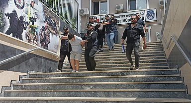 Haraç için iş yeri kurşunlayan 5 şüpheli adliyeye sevk edildi
