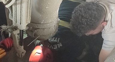 Harç karma makinesine sıkışan işçi ağır yaralandı